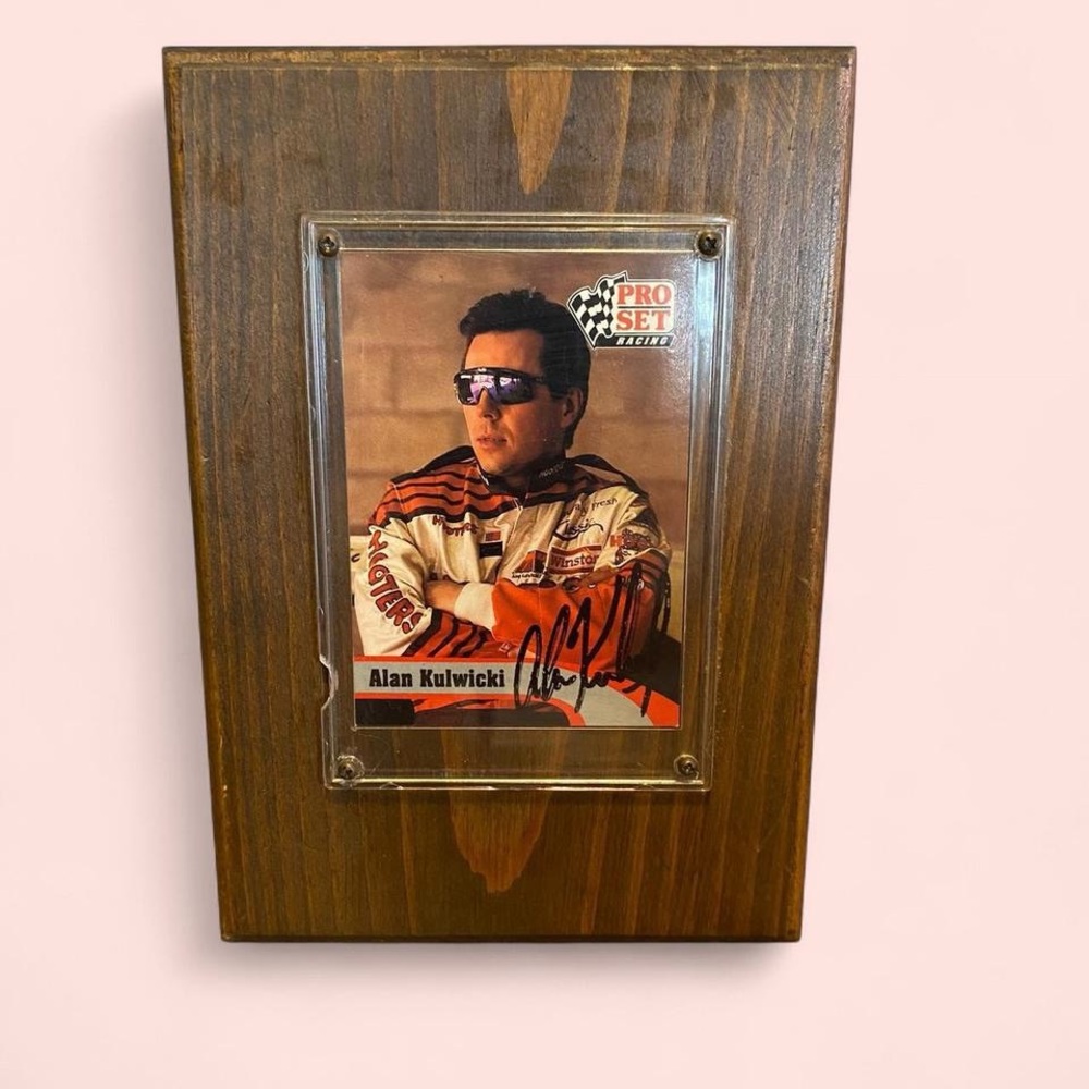 Signed Pro Set Racing Alan Kulwicki Card - Picture 2 of 3